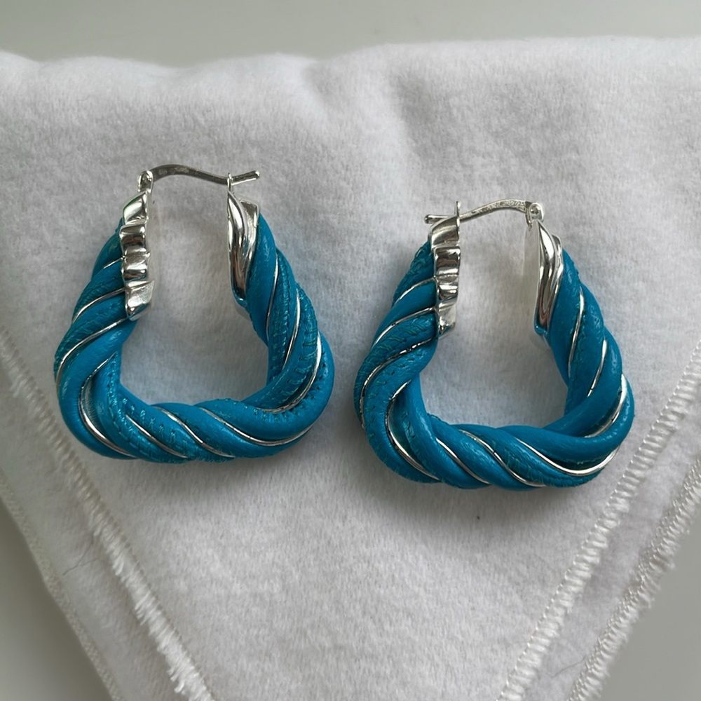 BOTTEGA VENETA Leather Twist Triangle Hoop Earrings Blue - Picture 2 of 5